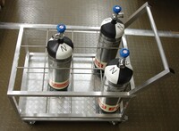 Transportwagen für 12 Atemluftflaschen